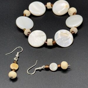Elegant White and Cream Jewelry Set
